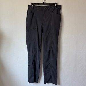 Duluth dark grey Breezeshooter slim leg convertible pants